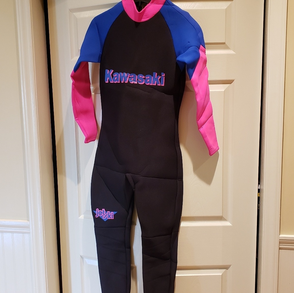 Wet suit